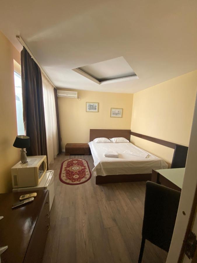 Ave Hotel Victoriei Bukarest Kültér fotó
