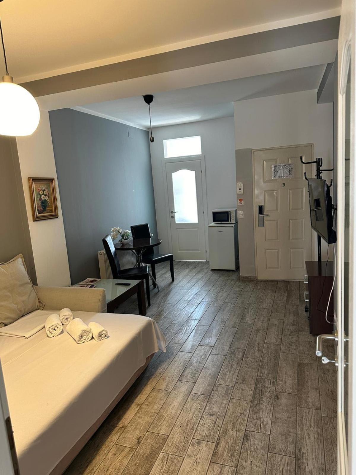 Ave Hotel Victoriei Bukarest Kültér fotó
