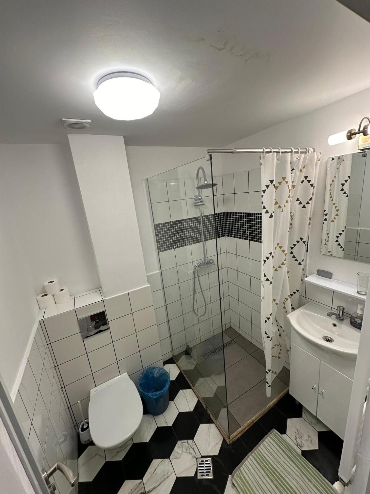 Ave Hotel Victoriei Bukarest Kültér fotó