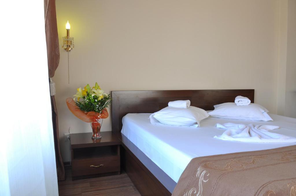 Ave Hotel Victoriei Bukarest Kültér fotó
